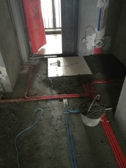 秋雨台吕先生